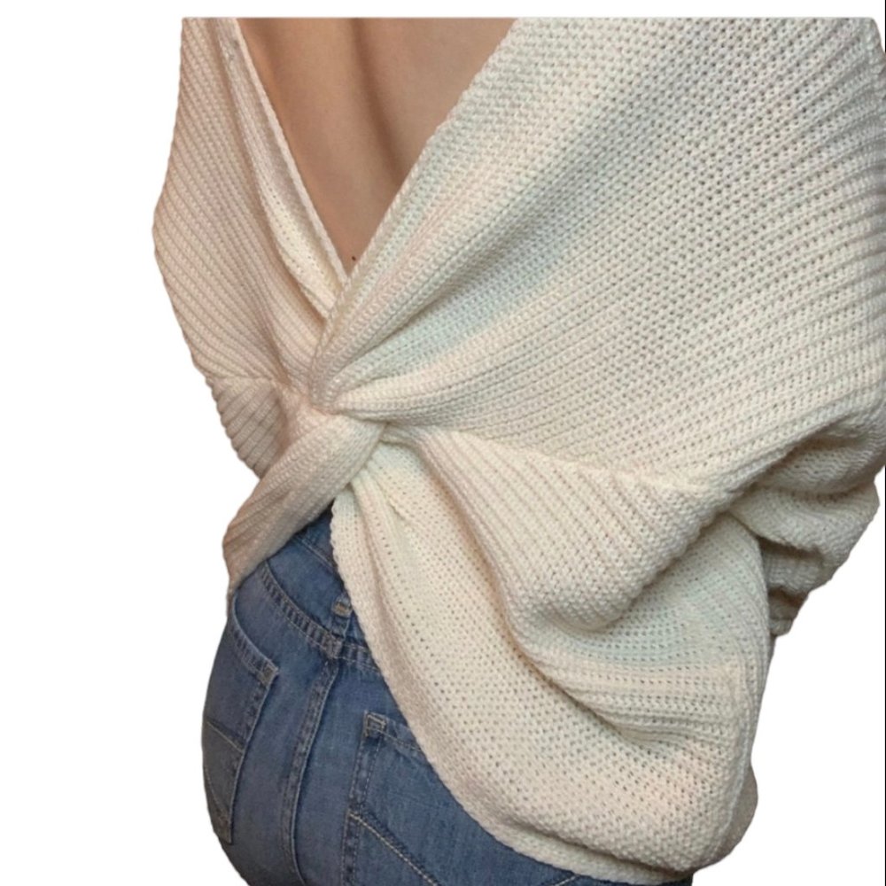 Love Tree White V-Neck  Sweater Size: S - Picture 11 of 16